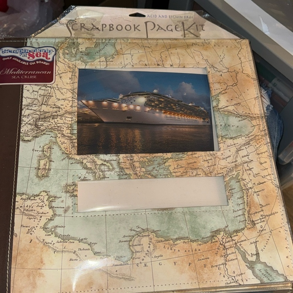 Mediterranean Cruise scrapbook NEW - Picture 2 of 4